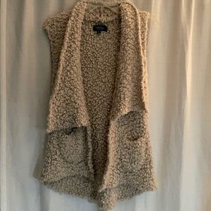 Sleeveless fuzzy vest/ cardigan